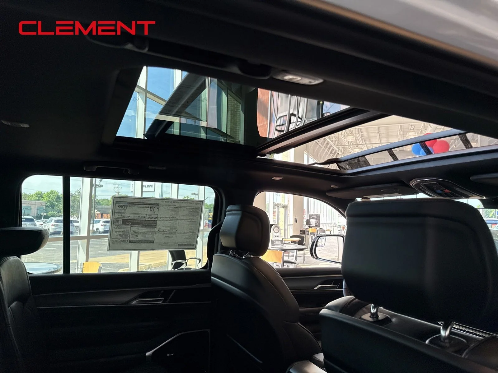 New 2026 Bright White Clear-Coat Exterior Paint Jeep Limited Altitude image 18