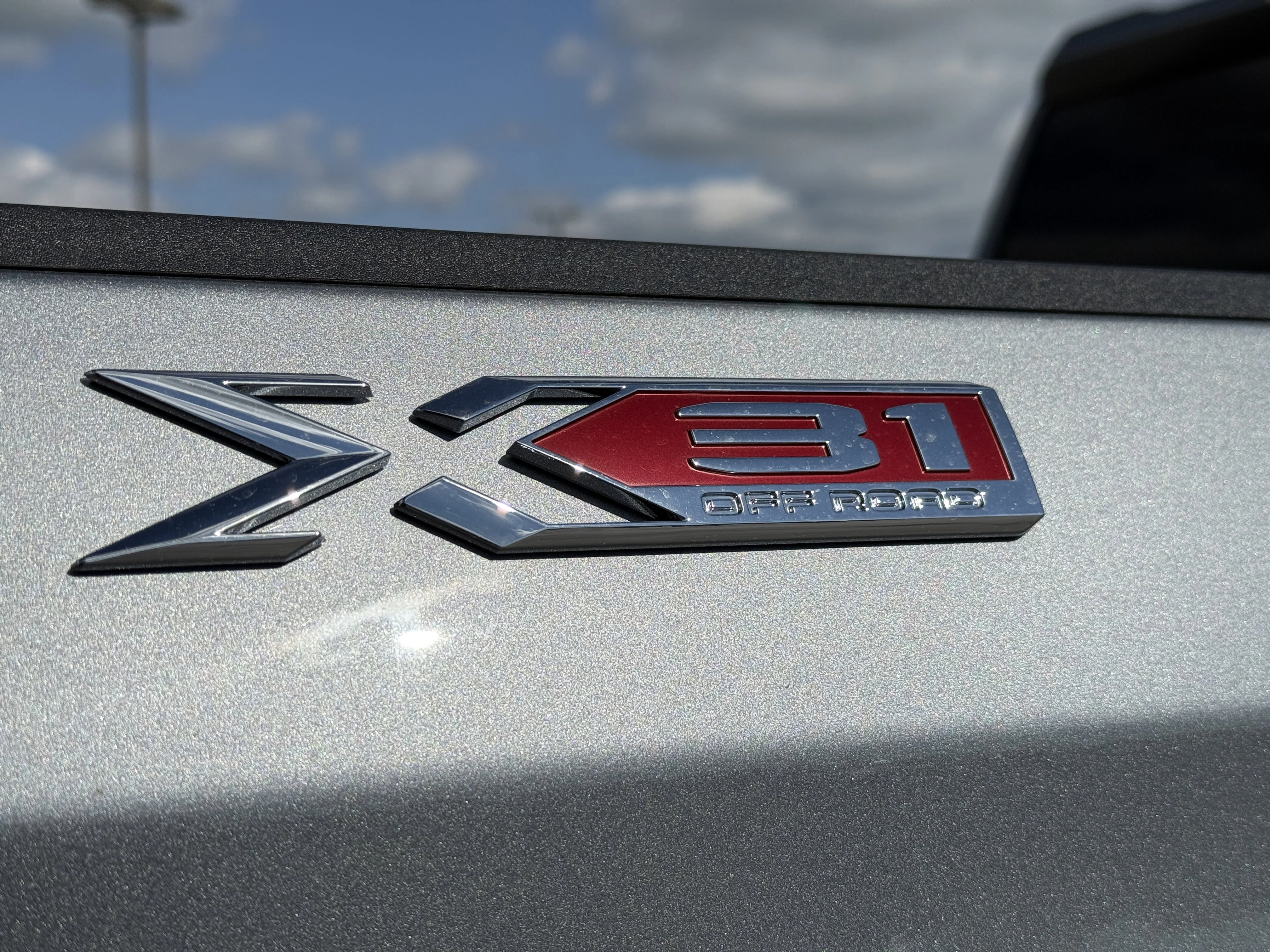 2026 GMC Sierra 1500 SLT - Photo 11