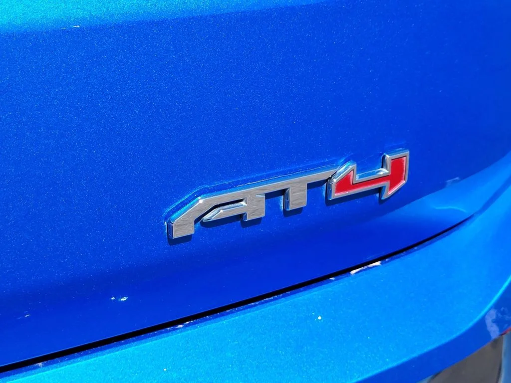 Used 2024 Riptide Metallic GMC AT4 image 9