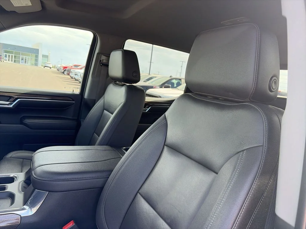 Used 2023 Blue Chevrolet RST image 11