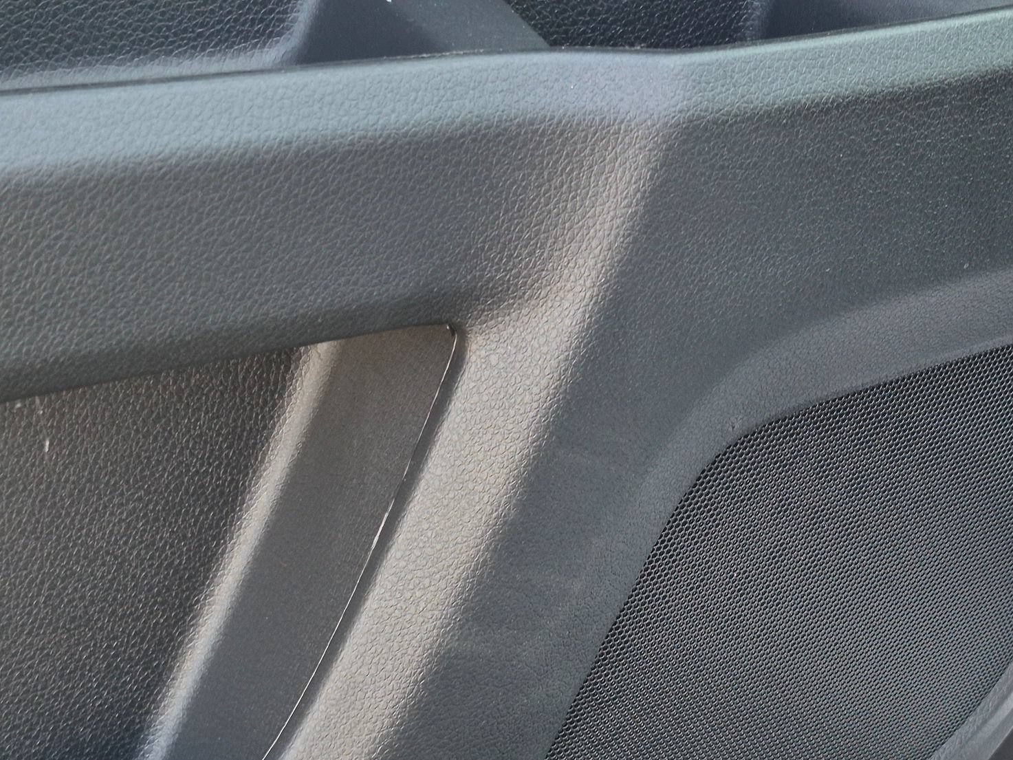 New 2026 Sonic Gray Pearl Honda Black Edition Two-Tone image 12