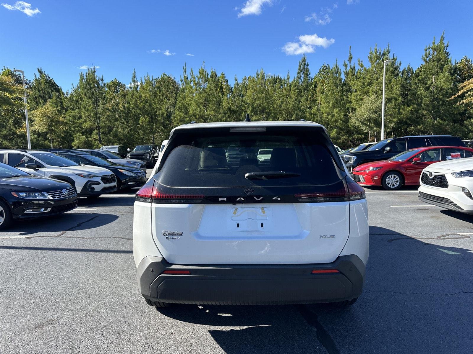 Certified Used 2026 Ice Cap Toyota XLE Premium image 7
