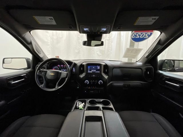 Used 2023  Chevrolet Custom image 15