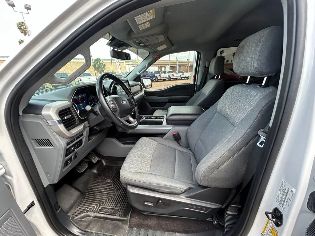 Used 2022 White Ford XLT image 12