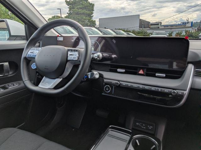 New 2026 White Hyundai SE image 11