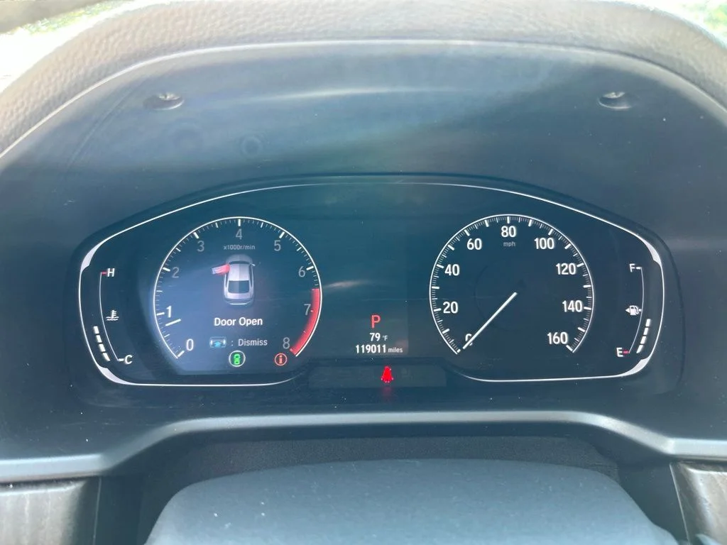 Used 2018 White Honda EX-L image 9