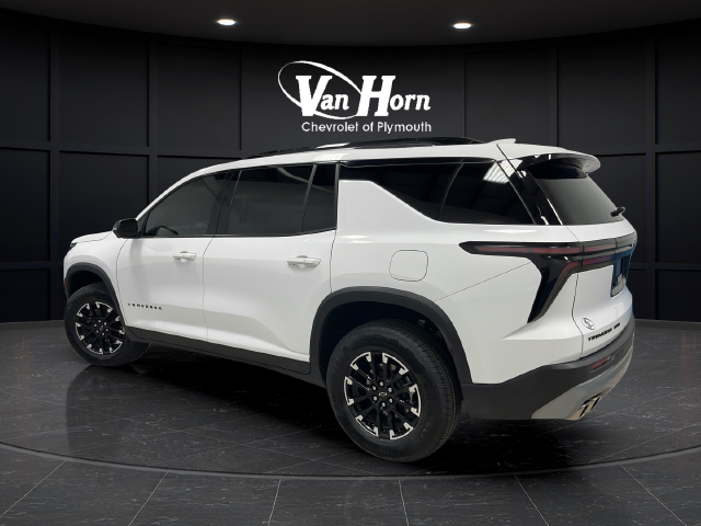 Used 2024 Summit White Chevrolet Z71 image 5