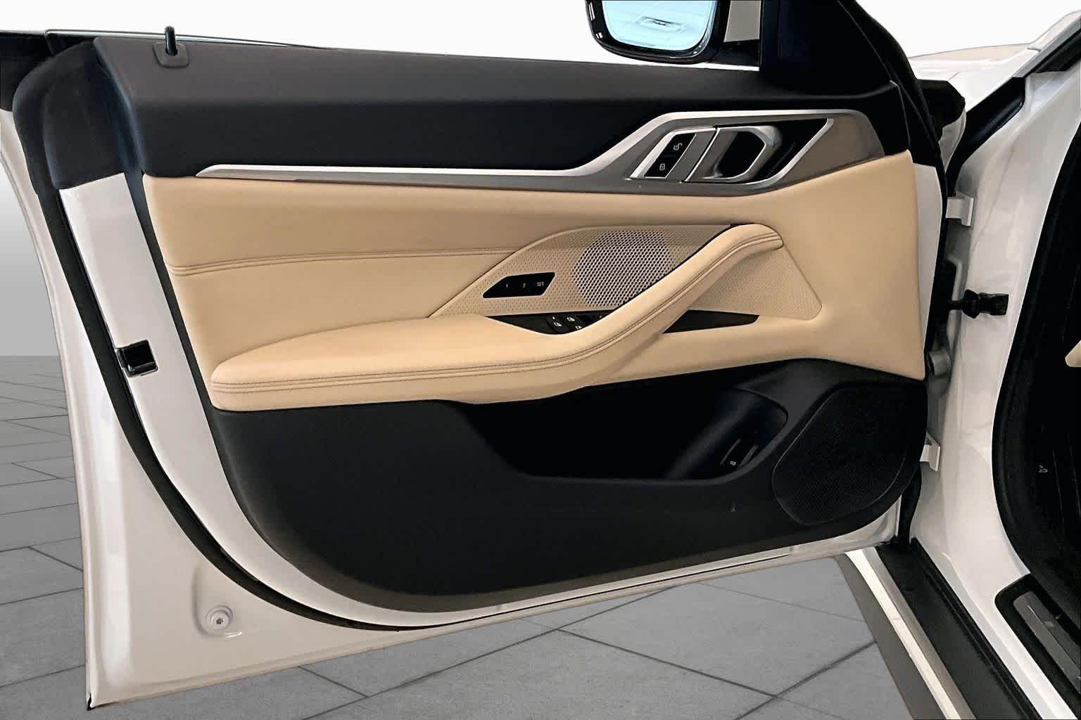 Used 2023 Mineral White Metallic BMW eDrive40 image 20