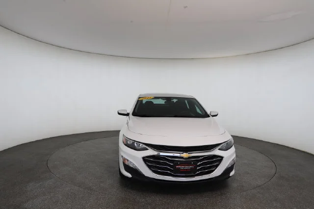 Used 2021 White Chevrolet LT image 30