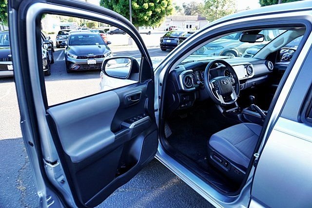 Used 2022 Silver Toyota SR5 image 35