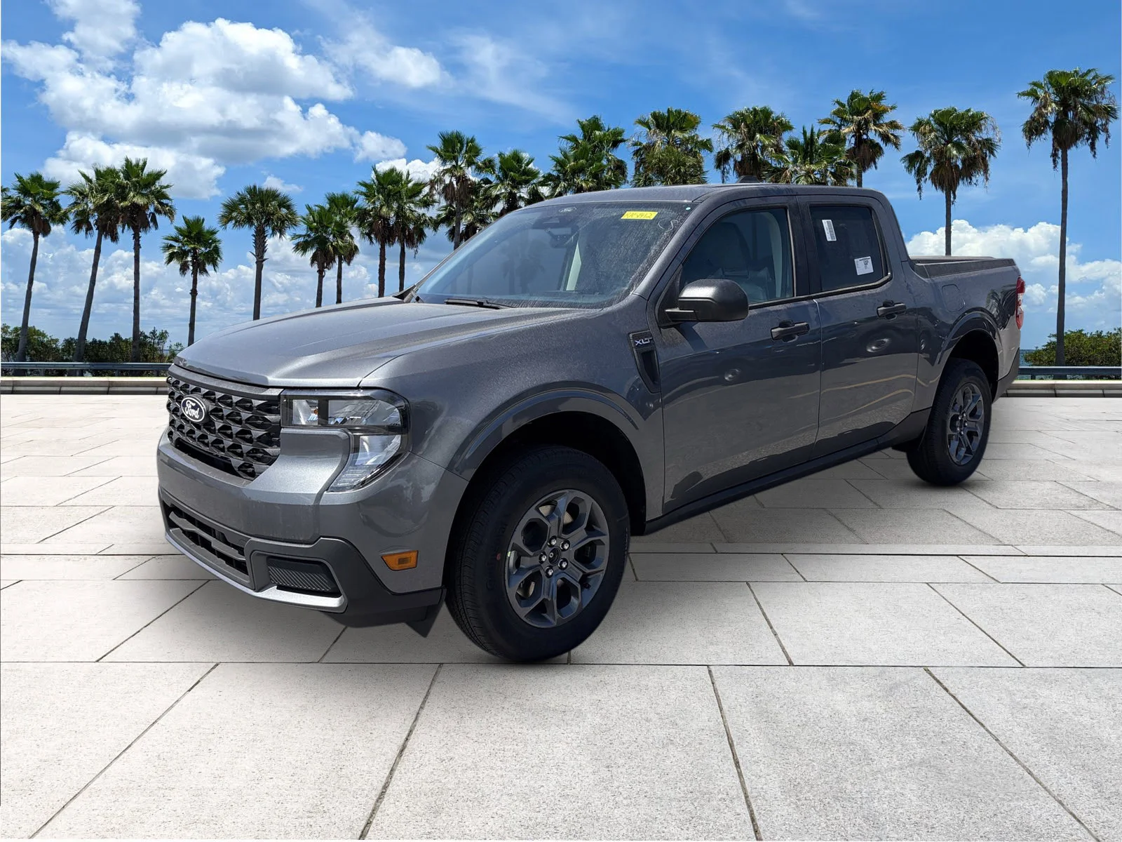 New 2026 Carbonized Gray Metallic Ford XLT image 3