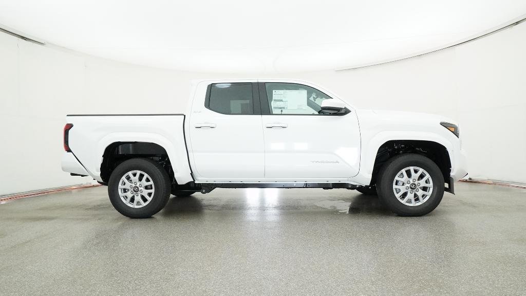 New 2026 Ice Cap Toyota SR5 image 13