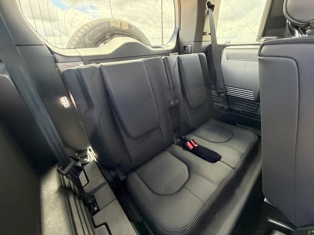 Used 2026 Gray Land Rover X image 17