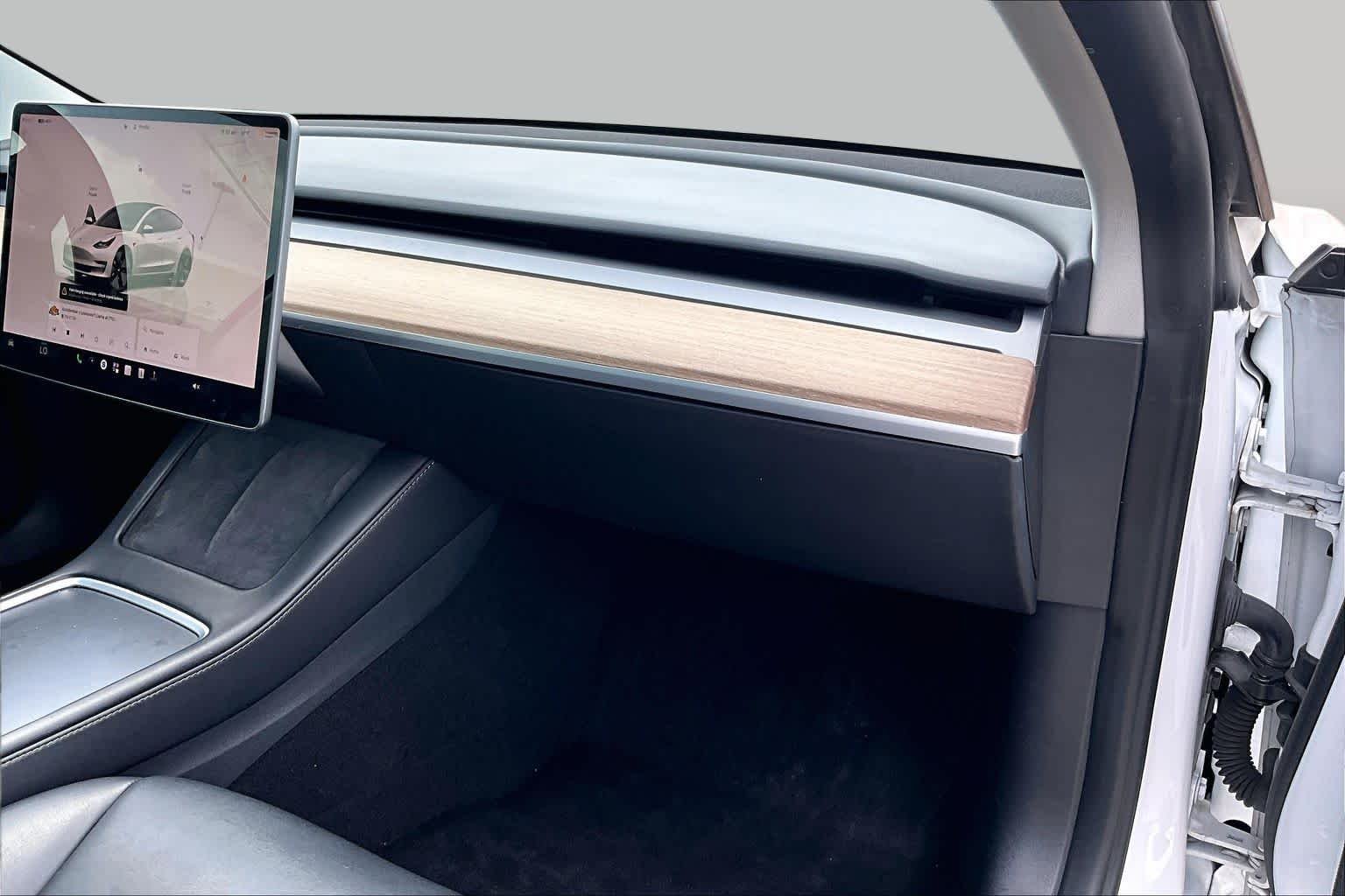 Used 2022 Pearl White Multi-Coat Tesla  image 16