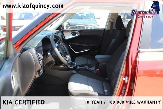 Used 2025 Red Kia S image 10