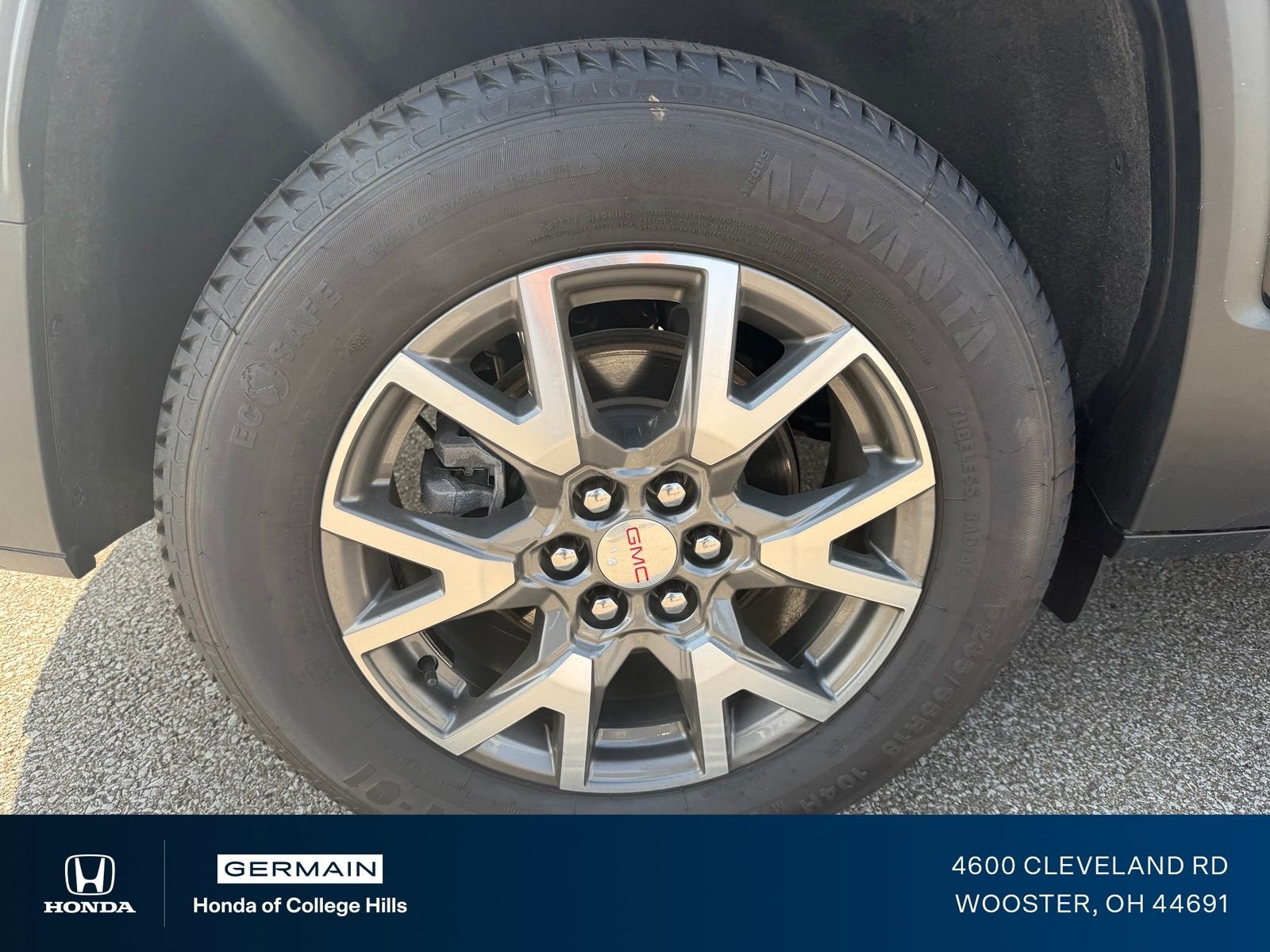 2023 GMC Acadia SLE - Photo 6