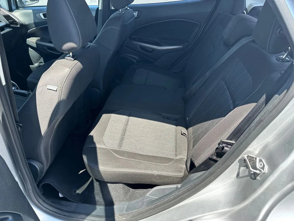 Used 2020 Silver Ford SE image 20