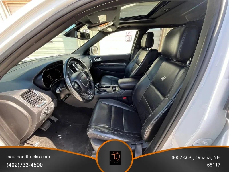 Used 2019 White Dodge R/T Sport Utility 4D image 26