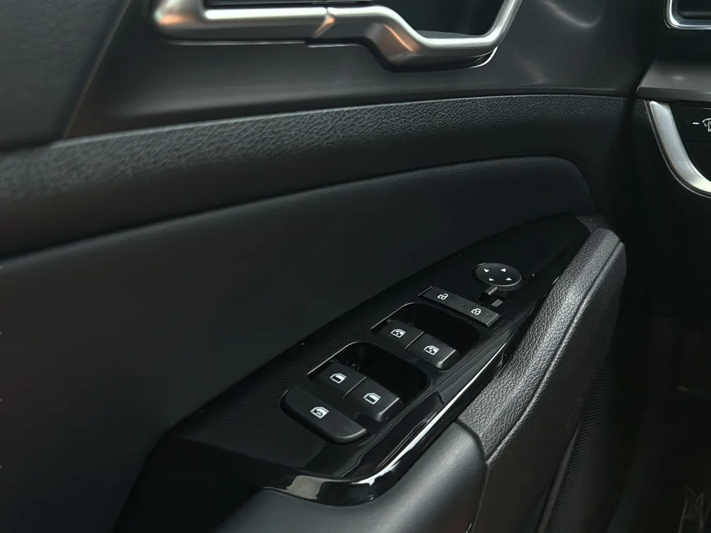 Used 2023 Fusion Black Kia EX image 10
