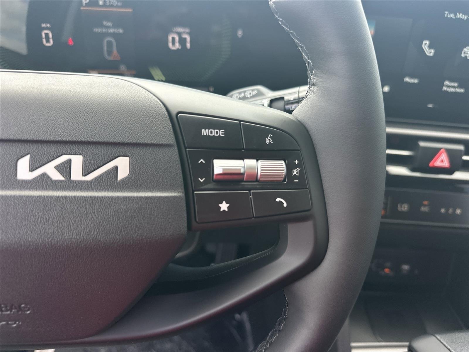 New 2026 Wolf Gray Kia EX image 11
