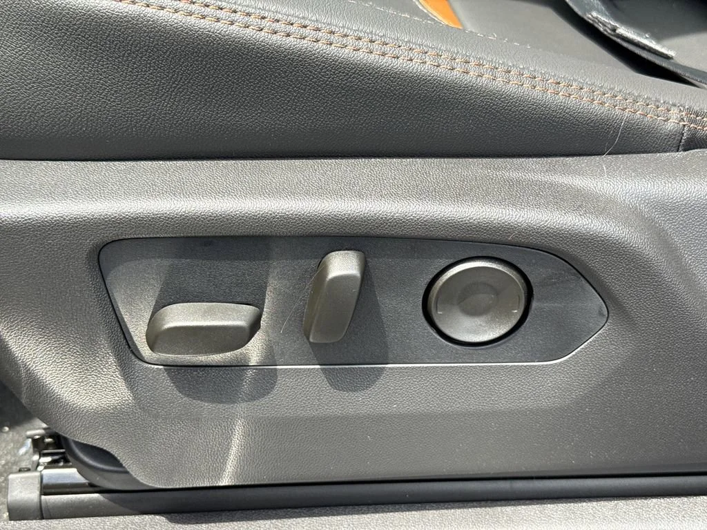 2026 GMC Sierra 2500HD AT4 - Photo 18