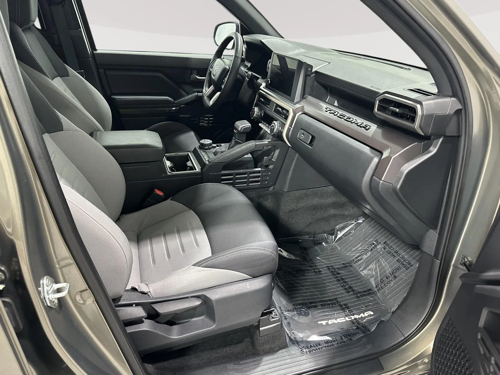 Used 2024 Bronze Oxide Toyota SR5 image 26