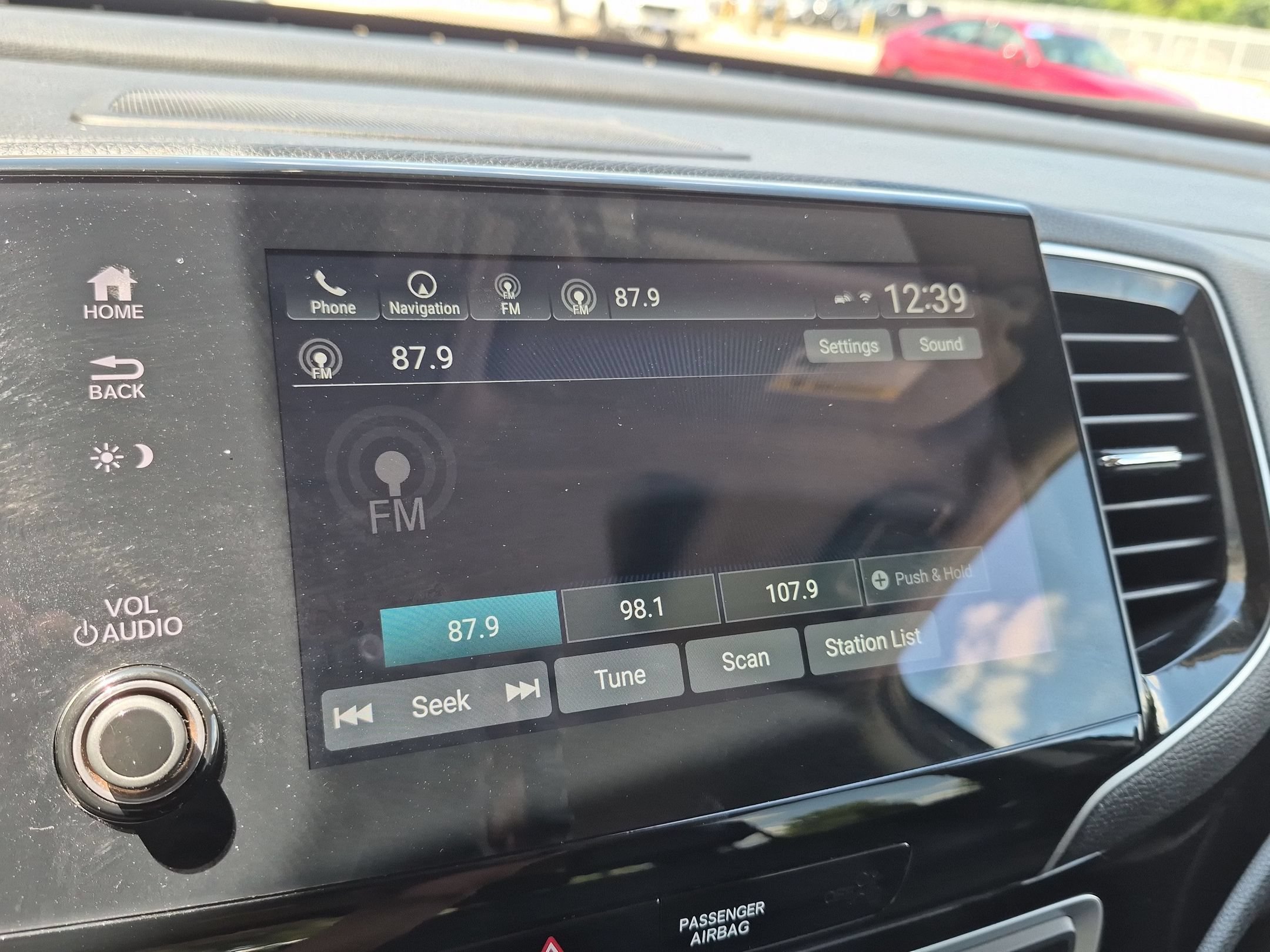 Used 2022 White Honda Touring 7-Passenger image 18