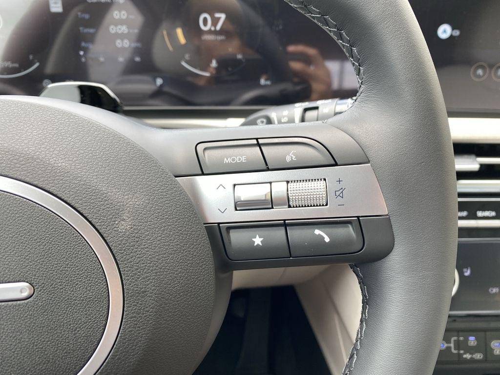 New 2026 White Pearl Hyundai SEL Premium FWD image 20