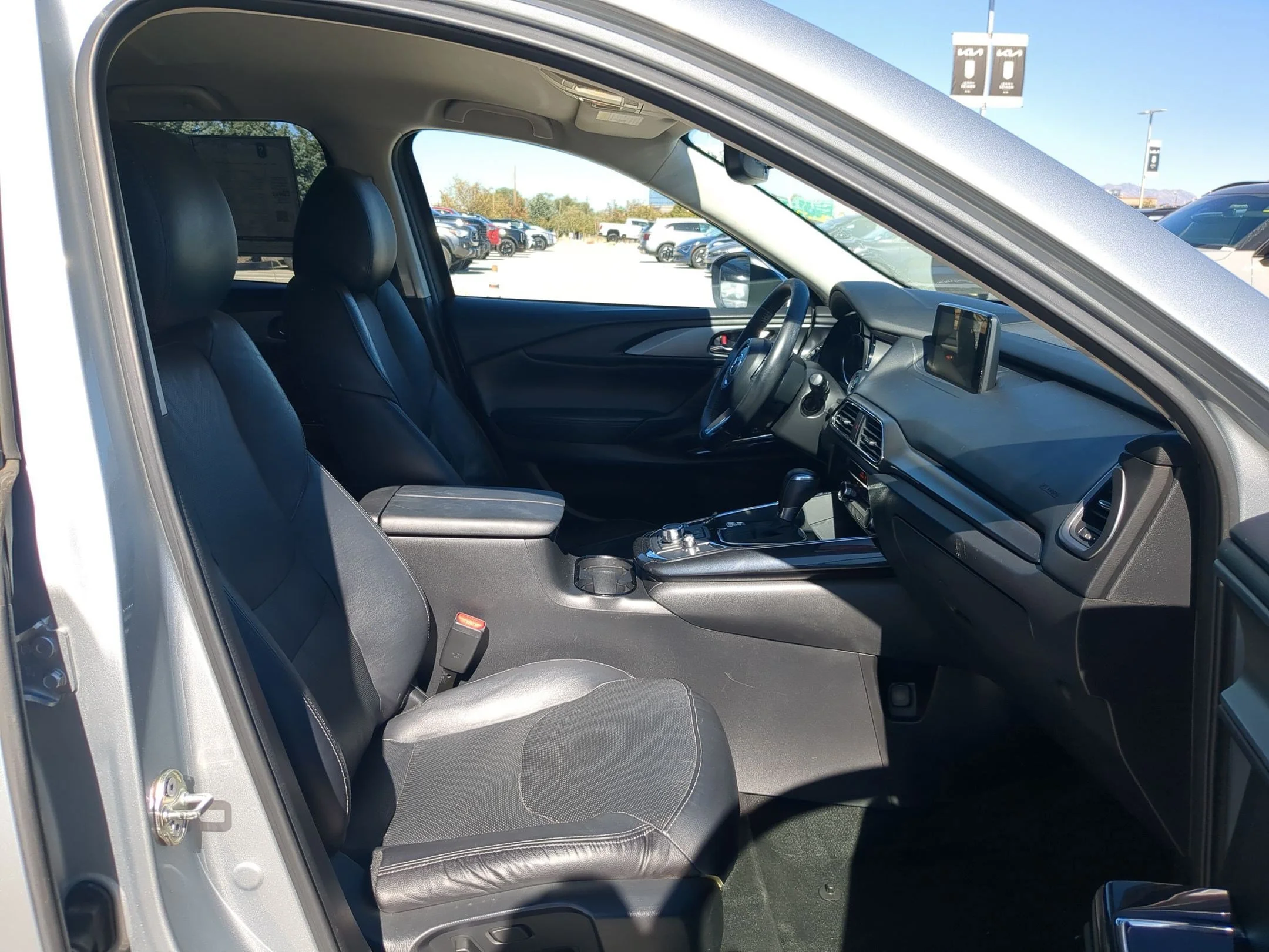 Used 2018 Sonic Silver Metallic Mazda Touring image 27