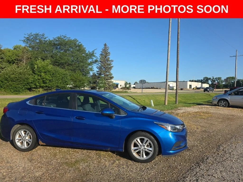 Used 2016 Chevrolet Cruze LT with VIN 1G1BE5SM1G7263759 for sale in Spirit Lake, IA