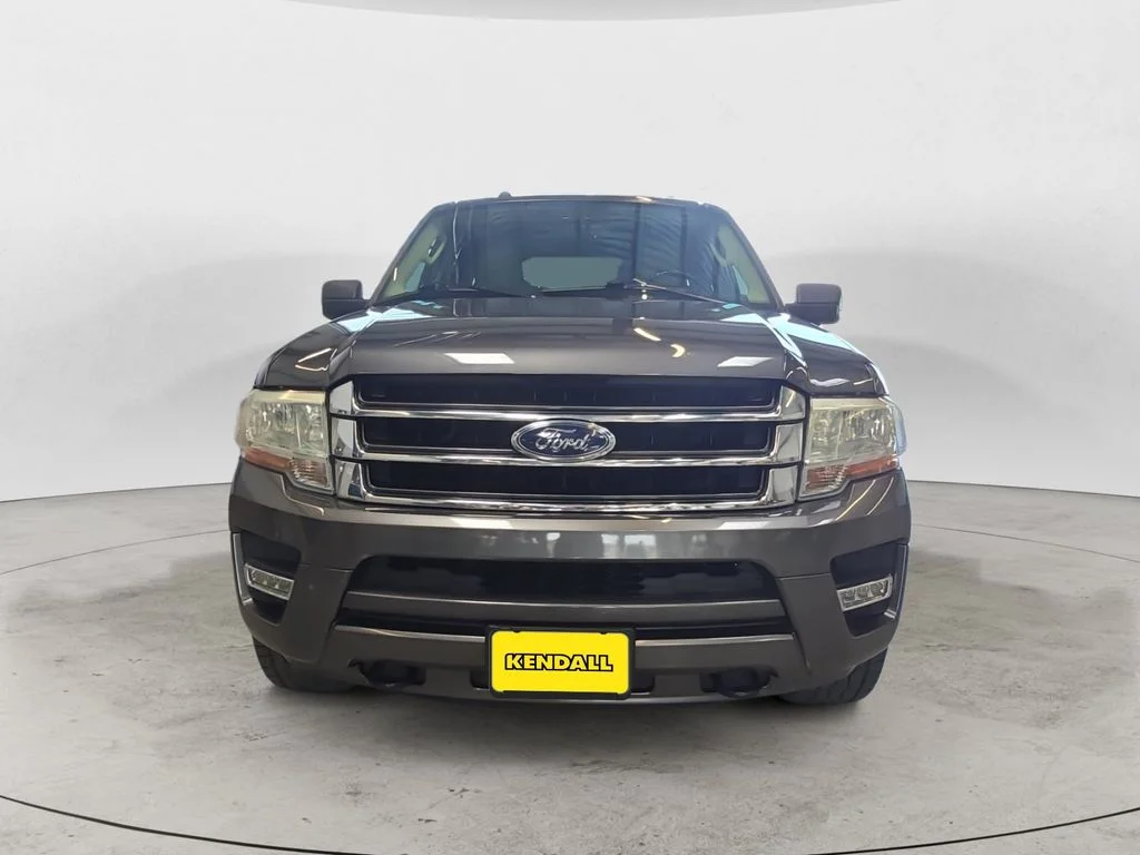 Used 2015 Gray Ford XLT image 3