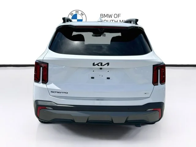 Used 2025 White Kia X-Line SX Prestige image 6