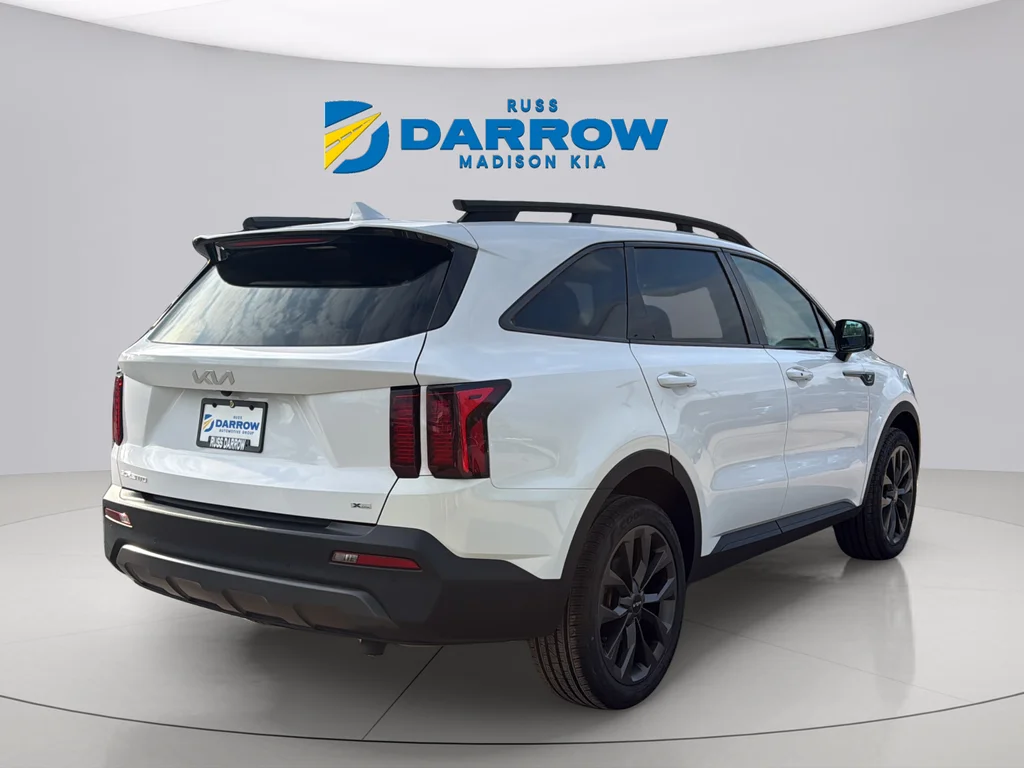 Used 2023 Glacial White Pearl Kia X-Line EX image 5