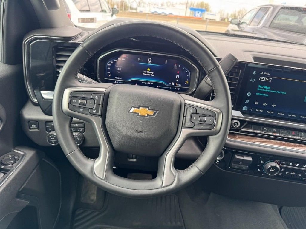 Used 2025 Black Chevrolet LT image 12