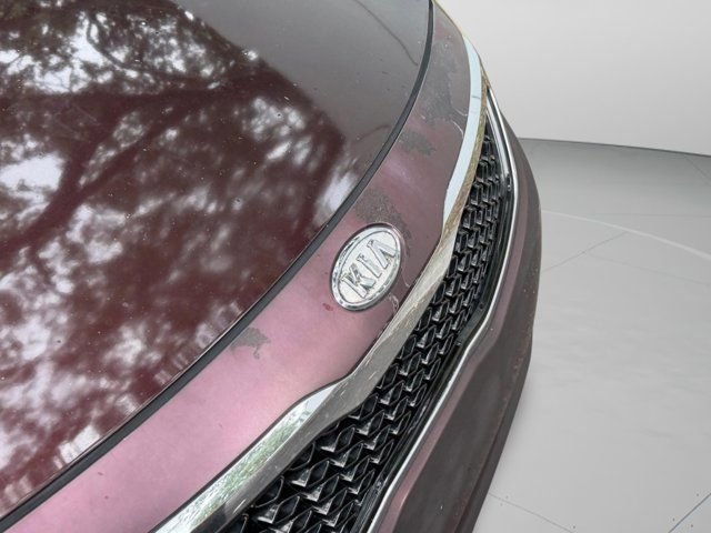 Used 2012 Red Kia EX image 10