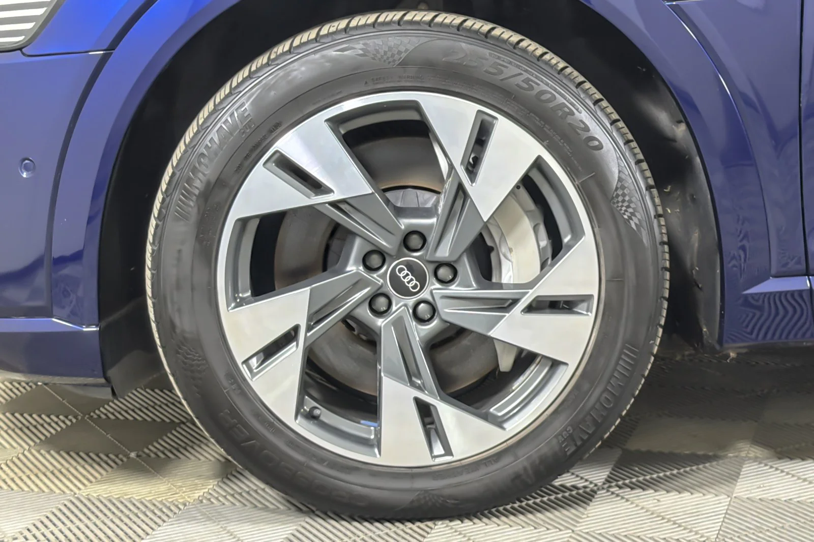Used 2021 Navarra Blue Metallic Audi Premium quattro image 25