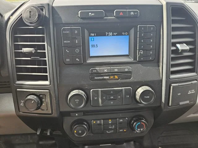 Used 2018 White Ford XL image 18