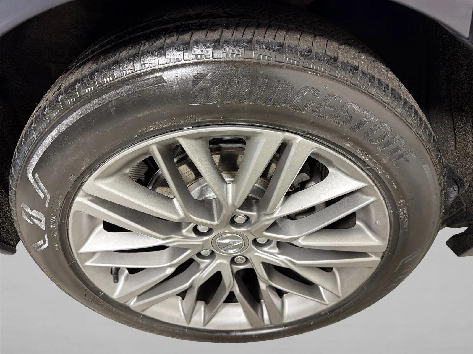 Used 2023 Silver Acura w/Advance Package image 19