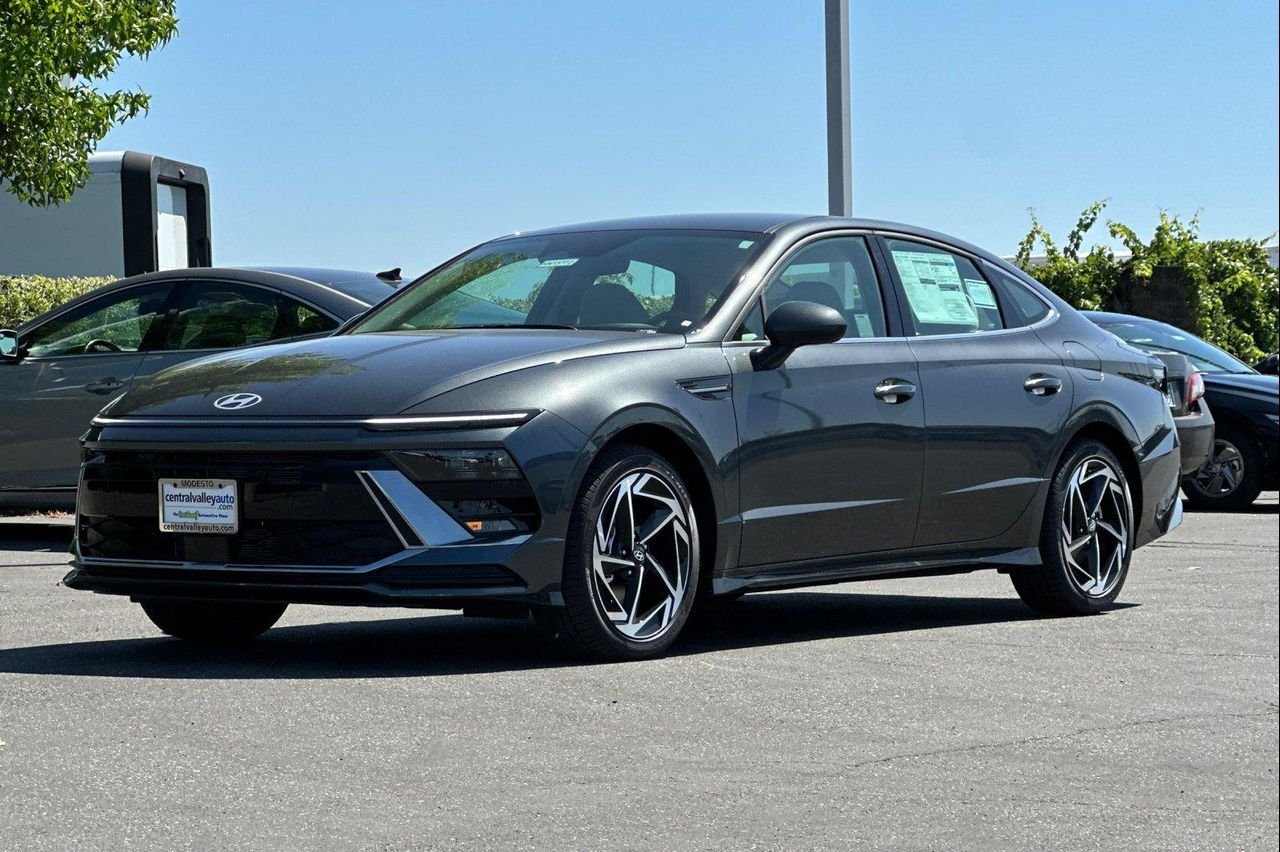 New 2026 Portofino Gray Hyundai SEL Sport image 8