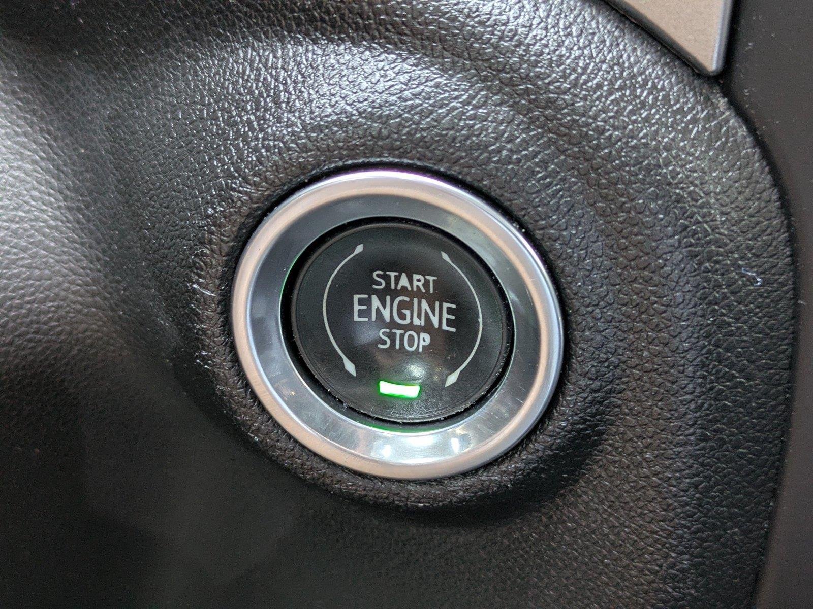 Used 2019 Summit White Chevrolet LT image 27