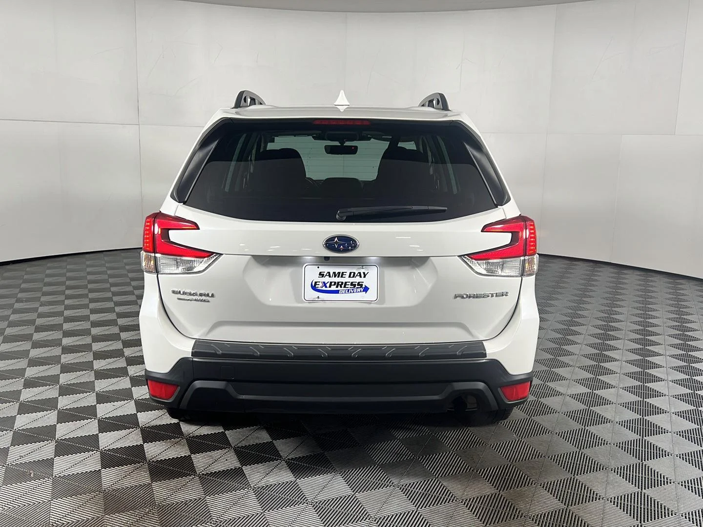 Used 2023 Crystal White Pearl Subaru Premium image 7