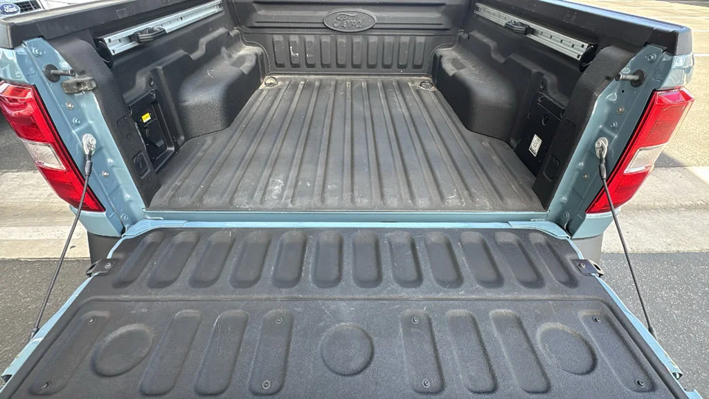 Certified Used 2022 Blue Ford XLT image 25