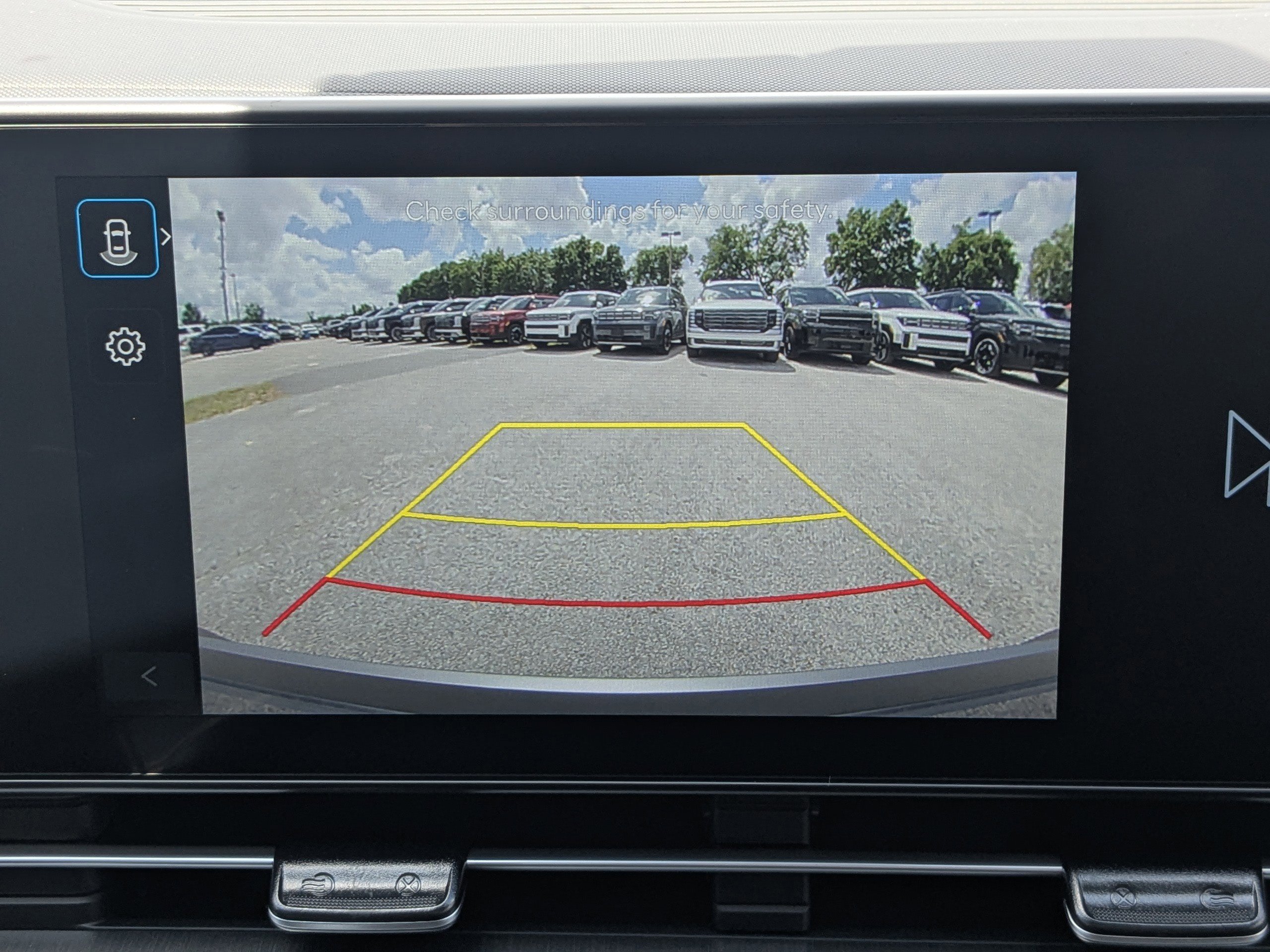 New 2026 Atlas White Hyundai SEL Premium FWD image 24