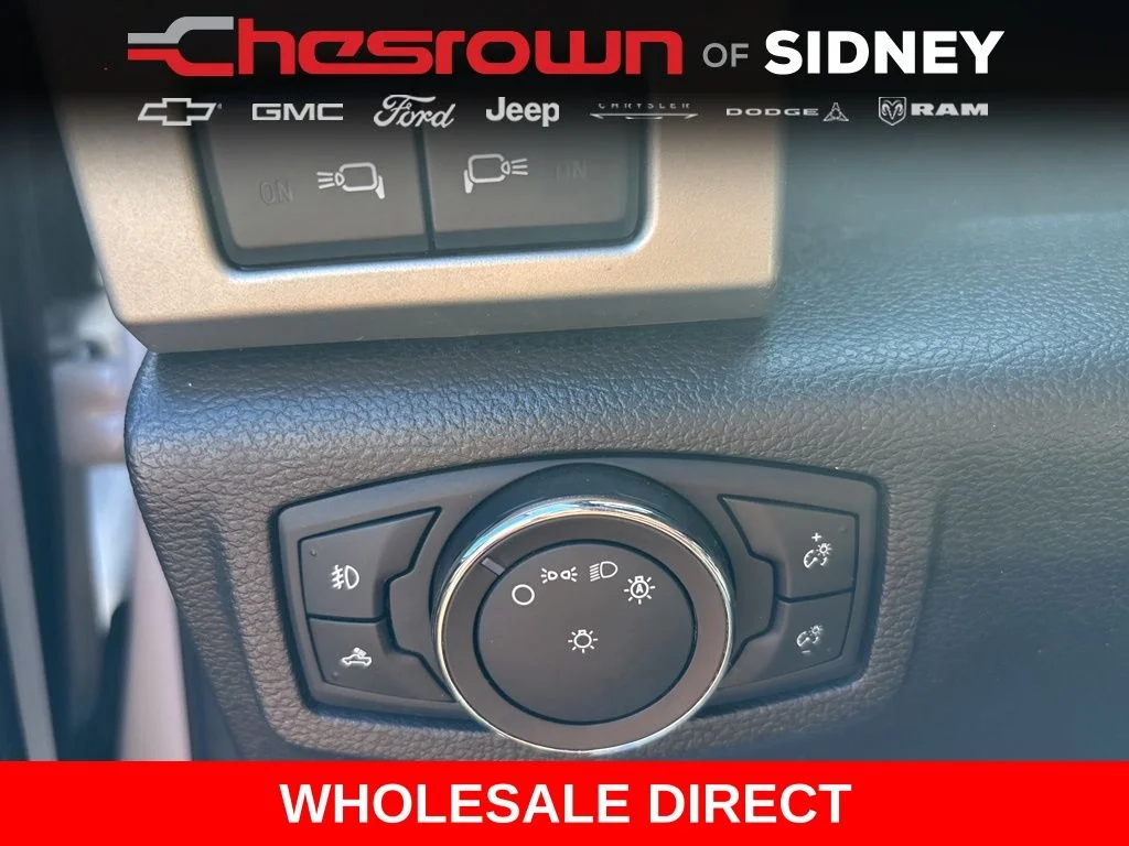 Used 2017 White Ford Lariat image 15