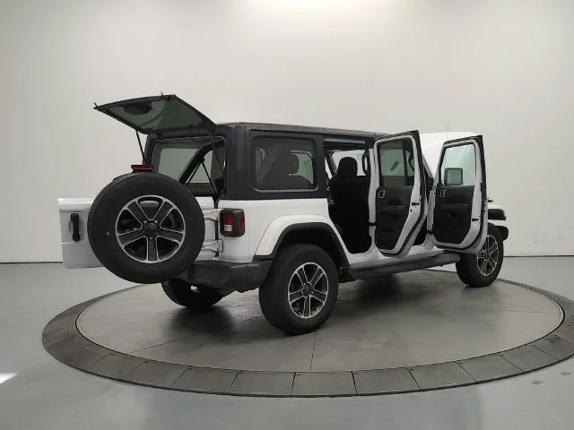 Used 2023 White Jeep Sahara image 13