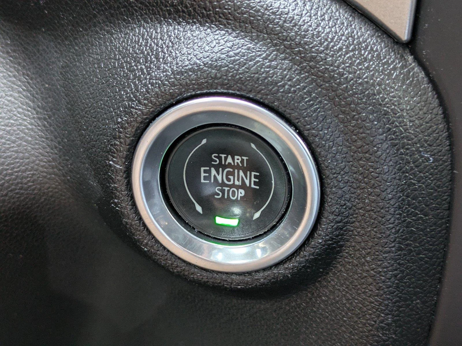 Used 2019 Summit White Chevrolet LT image 27