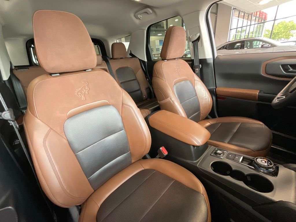 Used 2021 Red Ford Badlands image 19