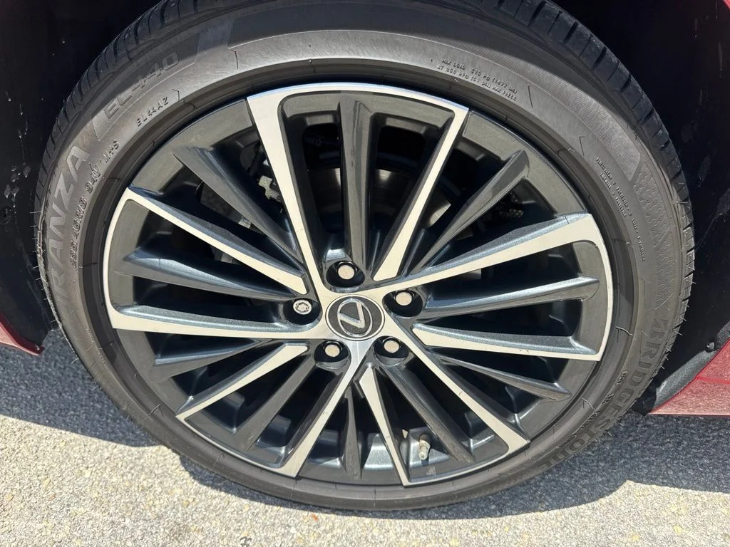 Certified Used 2025 RED MC.CS. Lexus 300h image 9