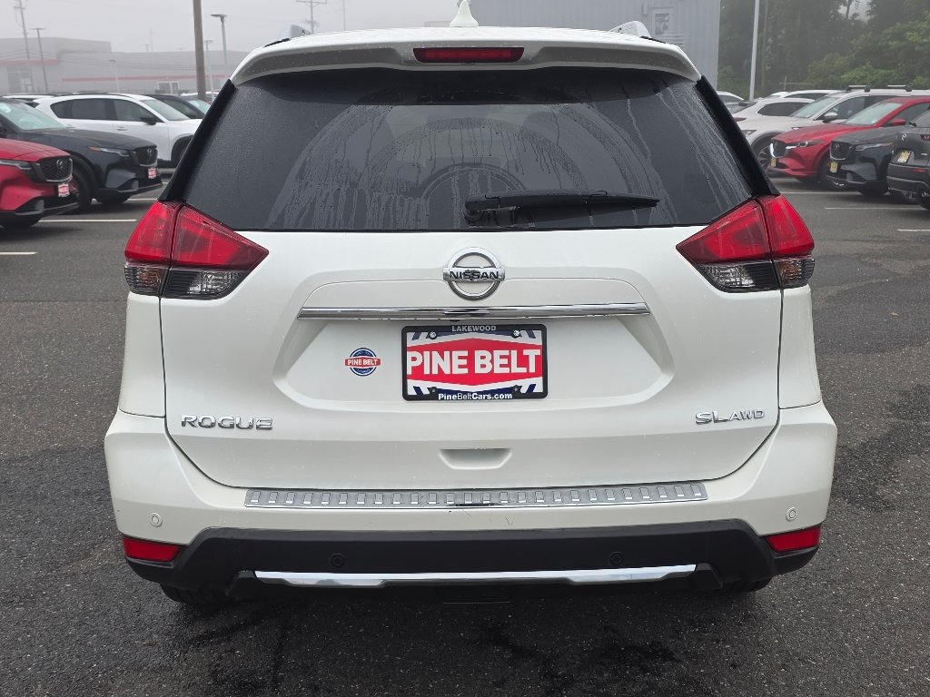 Used 2019 Pearl White Tricoat Nissan SL image 15