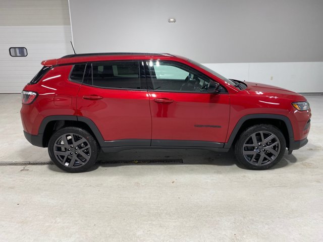 2026 Jeep Compass Latitude Altitude - Photo 3